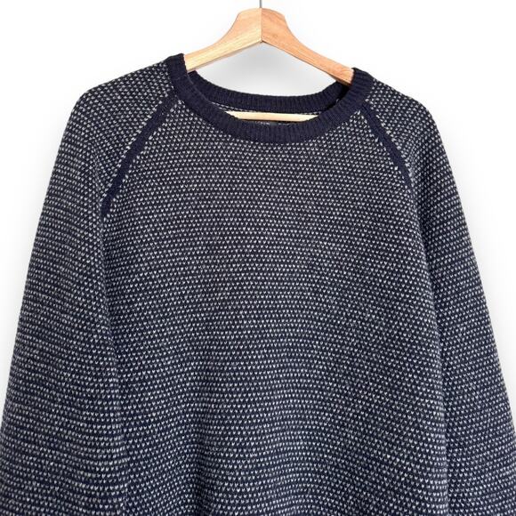 J. Crew 100% Lambswool Navy Blue and White Raglan Sleeve Sweater Men's Size XL - Picture 3 of 8
